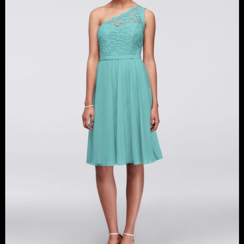 David's bridal short 1 shoulder corded lace dress